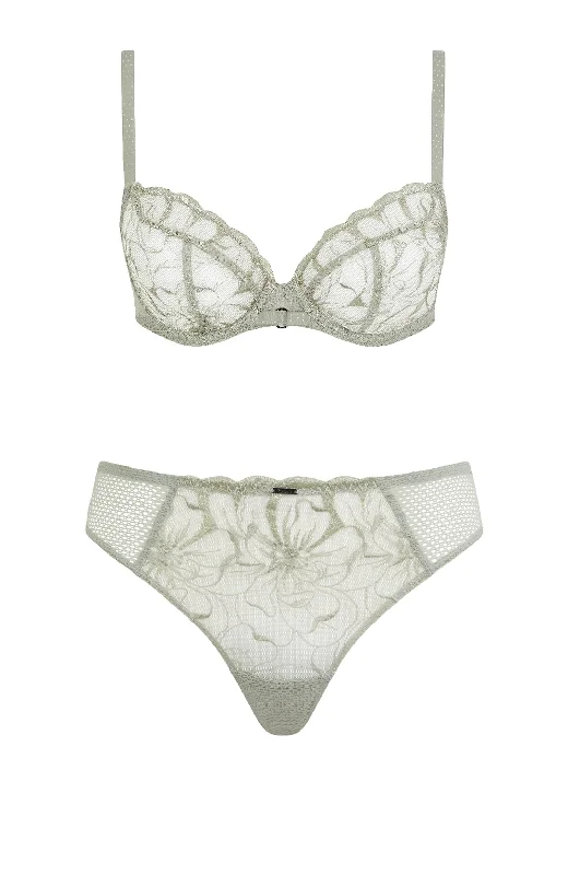 Fleurs Covering Underwire Bra and Tanga Set