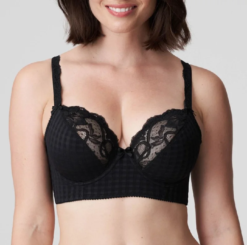 32D / Black