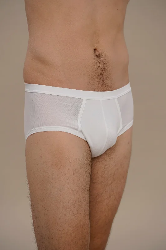 brief-white