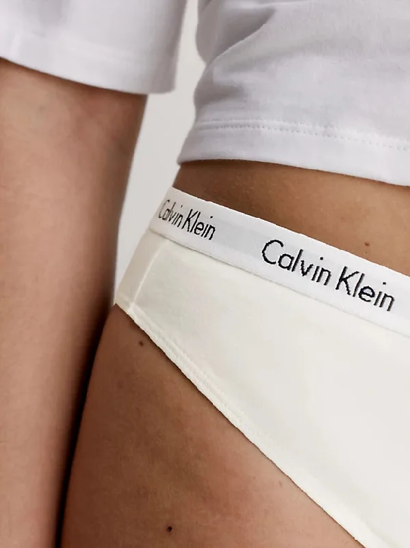 calvin-klein-3-pack-thong-iris