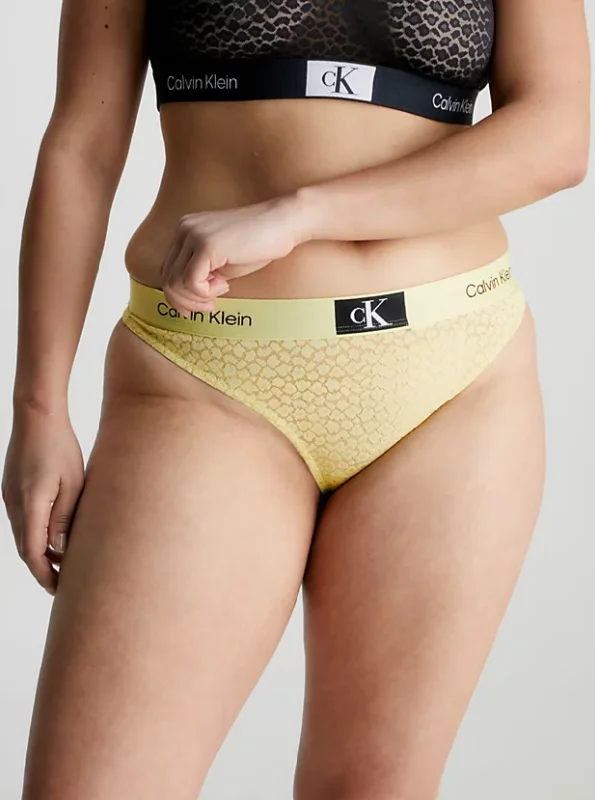 calvin-klein-ck96-lace-thong-celery-green