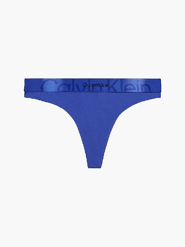 calvin-klein-embossed-icon-thong-clematis