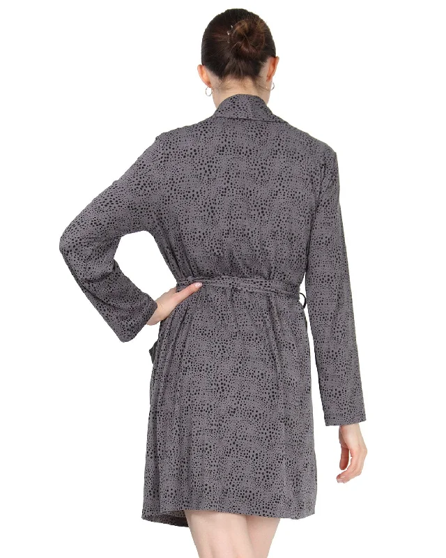 shawl-collar-long-sleeve-robe-with-front-pockets